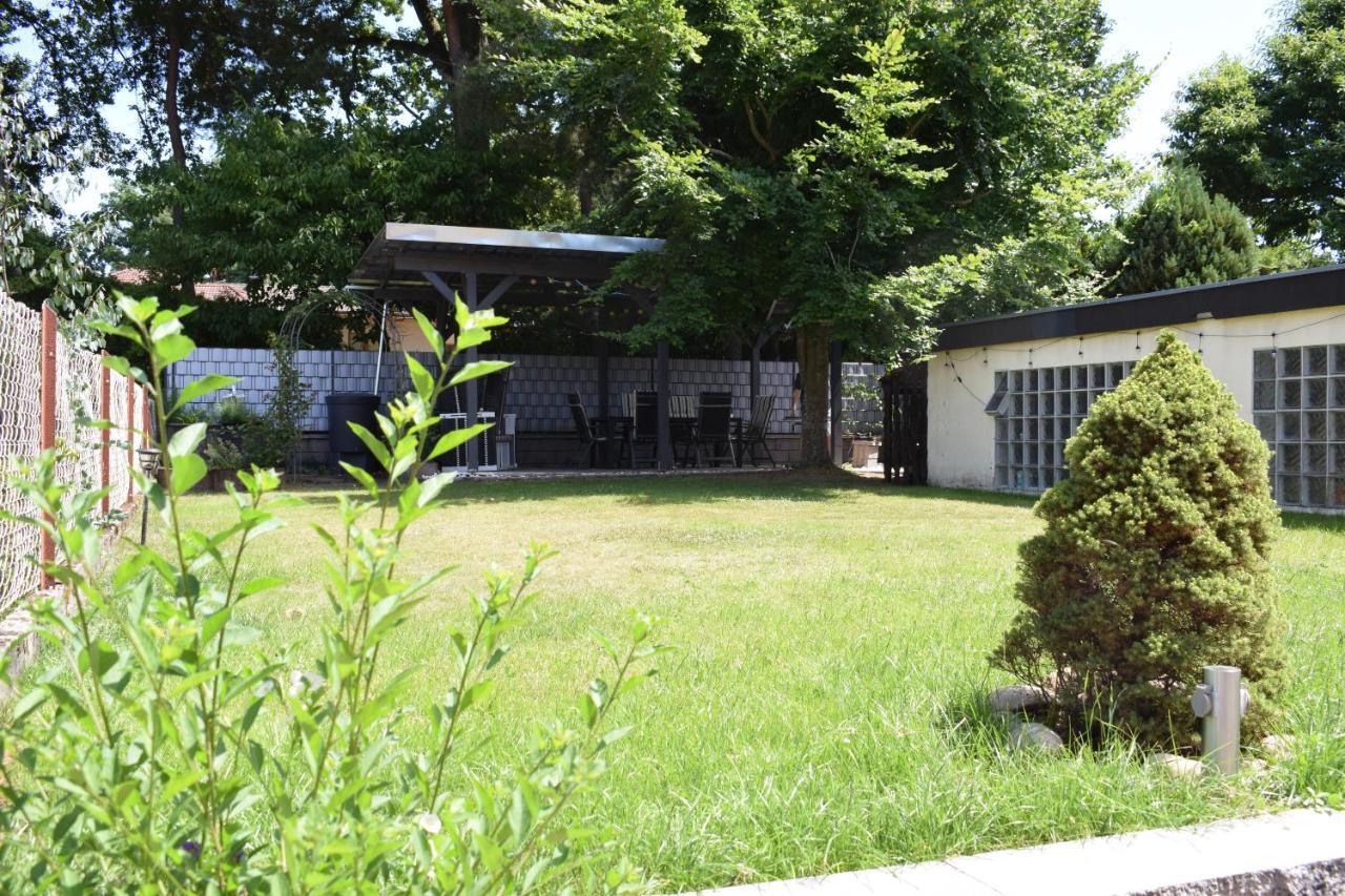 Ferienwohnung Jungbaer - Die Wohlfuehl-Adresse Im Stangenwald Санкт Ингберт Екстериор снимка
