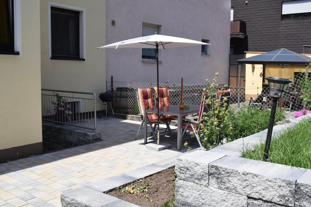 Ferienwohnung Jungbaer - Die Wohlfuehl-Adresse Im Stangenwald Санкт Ингберт Екстериор снимка