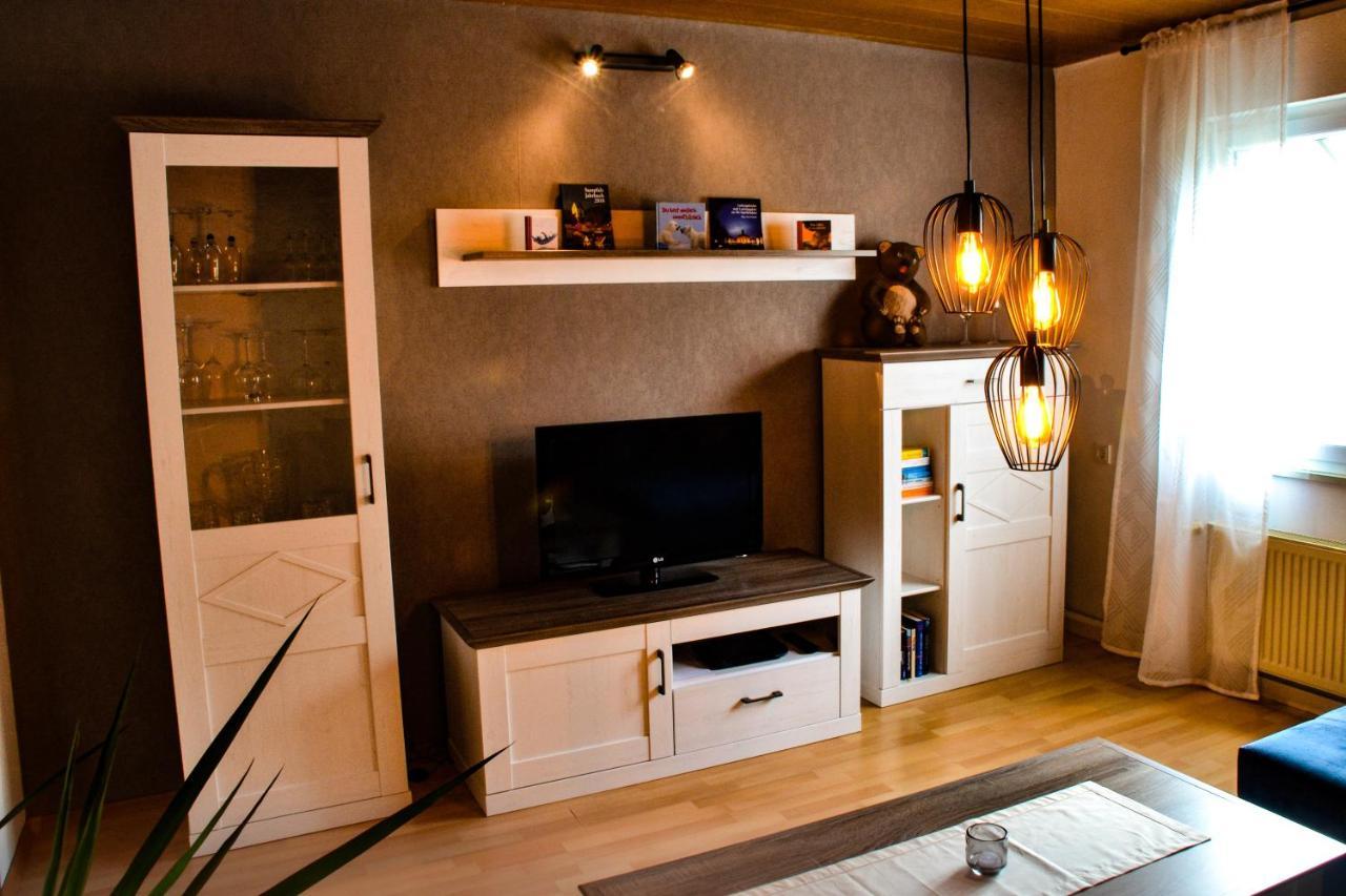 Ferienwohnung Jungbaer - Die Wohlfuehl-Adresse Im Stangenwald Санкт Ингберт Екстериор снимка